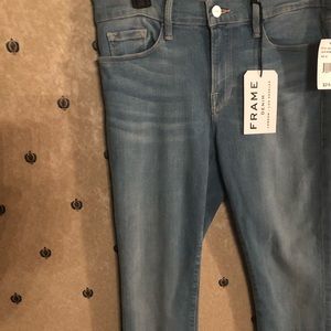 FRAME Denim Jeans in lightwash NWT